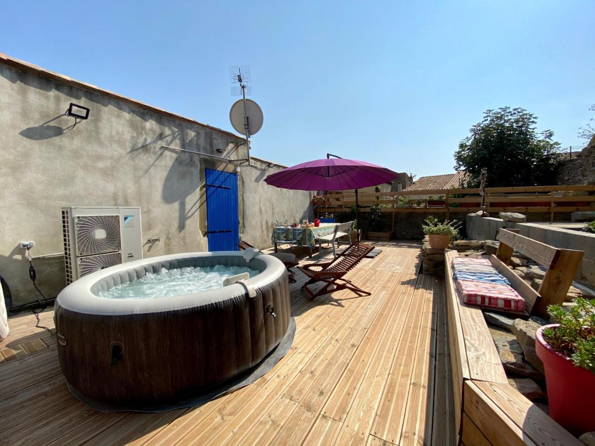 Aux Capitelles De Laure Villa ภายนอก รูปภาพ